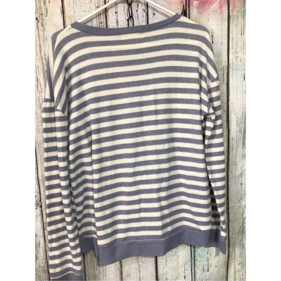 Ocean Drive Soft Fuzzy Sweater Top Size L Gray & White ❄️❄️ - Picture 9 of 11